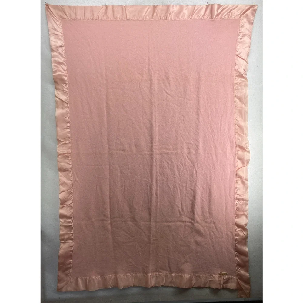 NORTH STAR Blanket Wool Satin Boarder Trim Lap Throw Pink Baby VTG 57